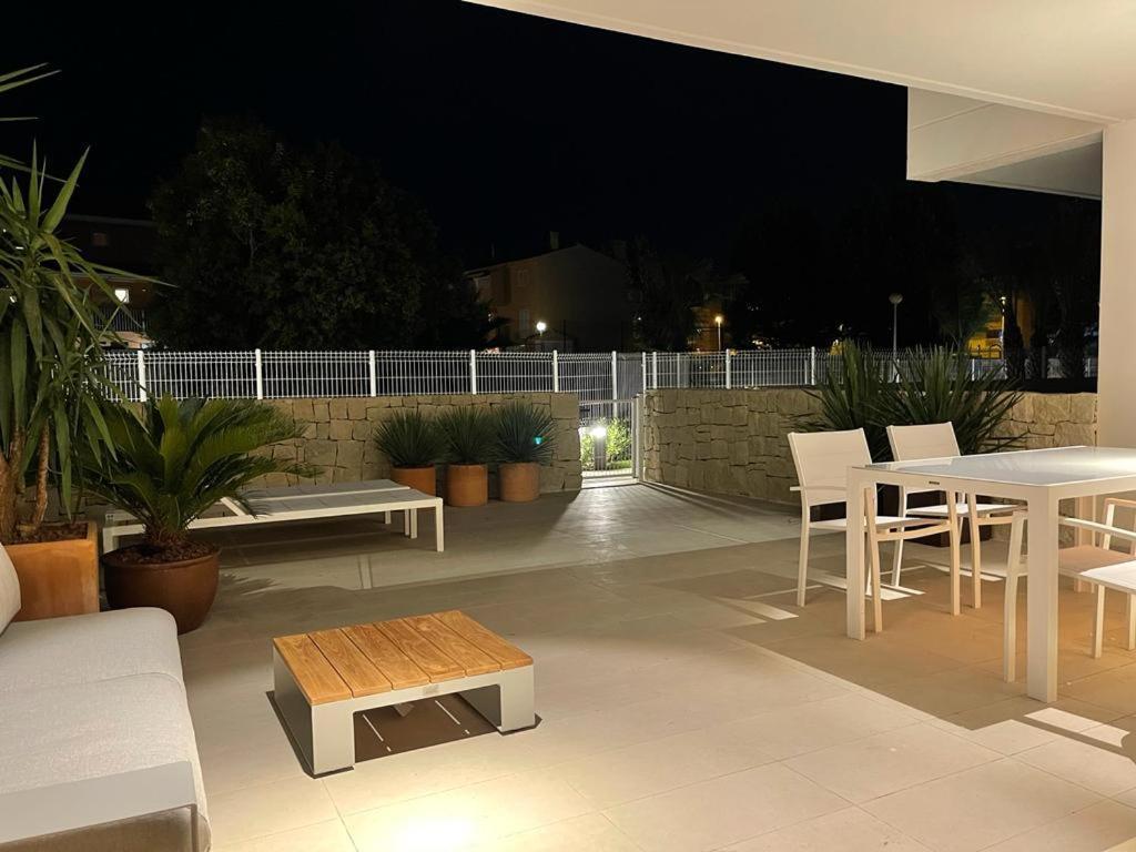 Prime Spanish Holidays - Marina Bay Apartment Jávea Kültér fotó